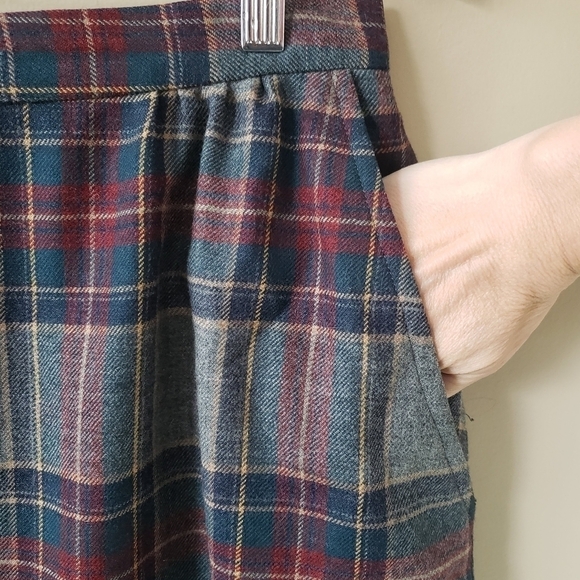 Vintage Gray Red Blue Wool Plaid Tartan Midi Skirt Size Small - Picture 7 of 8
